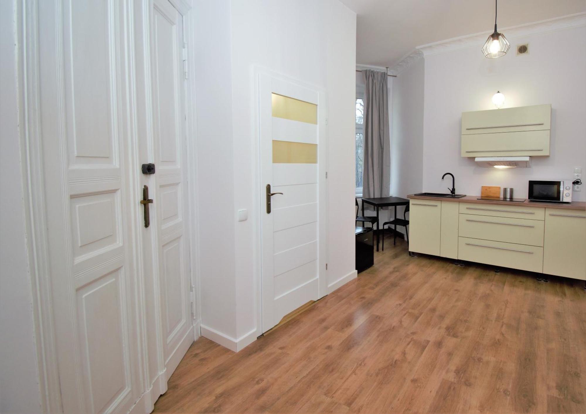Apartament Roomspoznan Pl - I Polwiejska 20 - 24h Self Check-in Poznań