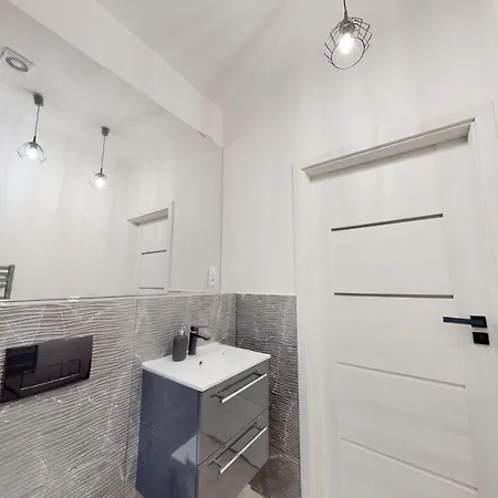 Roomspoznan Pl - Apartamenty I Pokoje Polwiejska 20 - 24H Self Check-In Zewnętrze zdjęcie