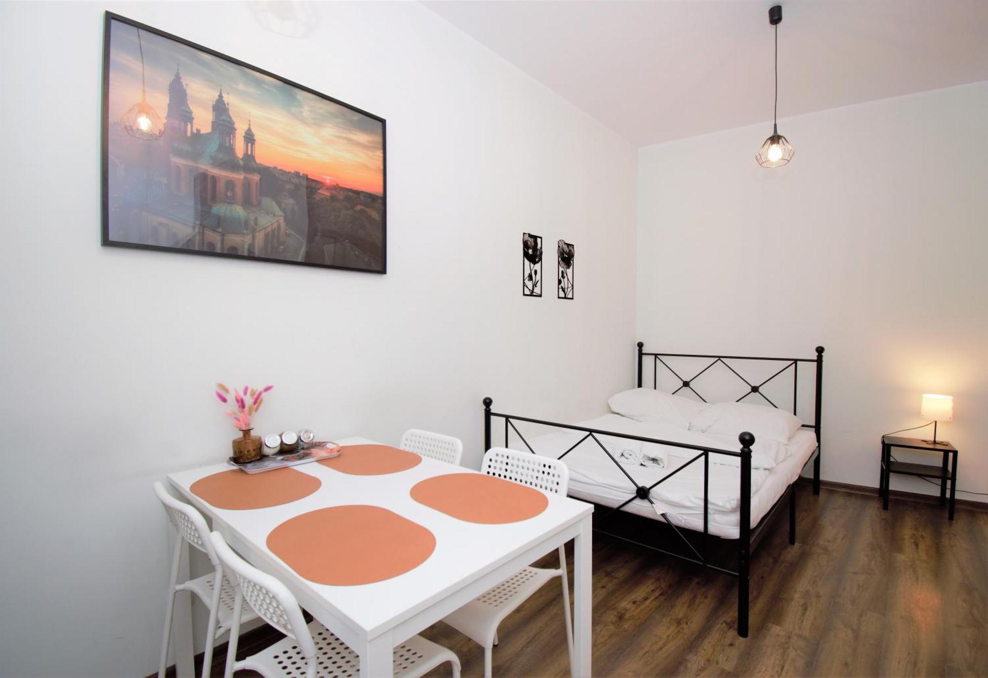 Apartment Roomspoznan Pl - I Polwiejska 20 - 24h Self Check-in Poznan